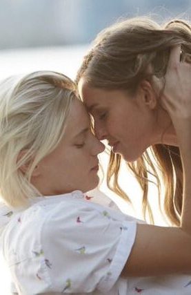 below-her-mouth-e1471103858696