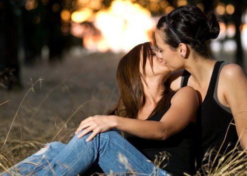 lovely-lesbians