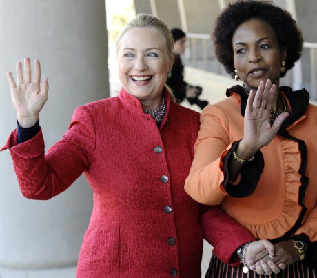 US Secretary of State Hillary Clinton (L