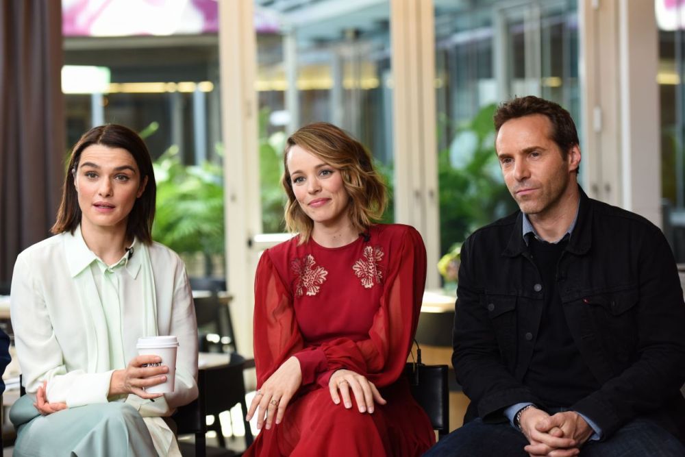rachel-mcadams-rachel-weisz-alessandro-nivola-variety-studio-tiff-in-toronto-09-10-2017-3