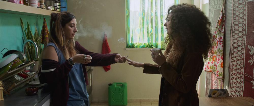 bar bahar in between selma