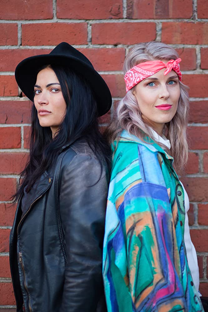 same but different rachel and nikki sweet